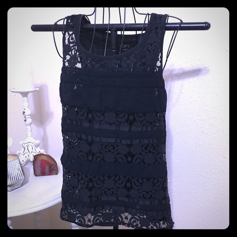 Black lace loft top